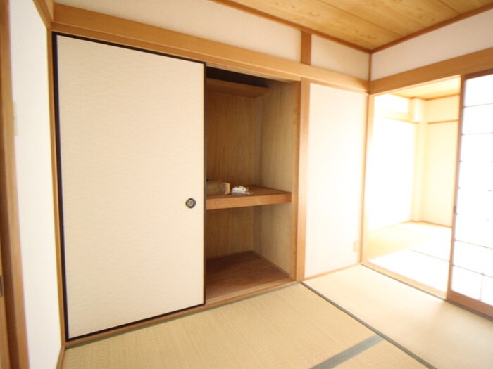 物件内観写真11　(収納)