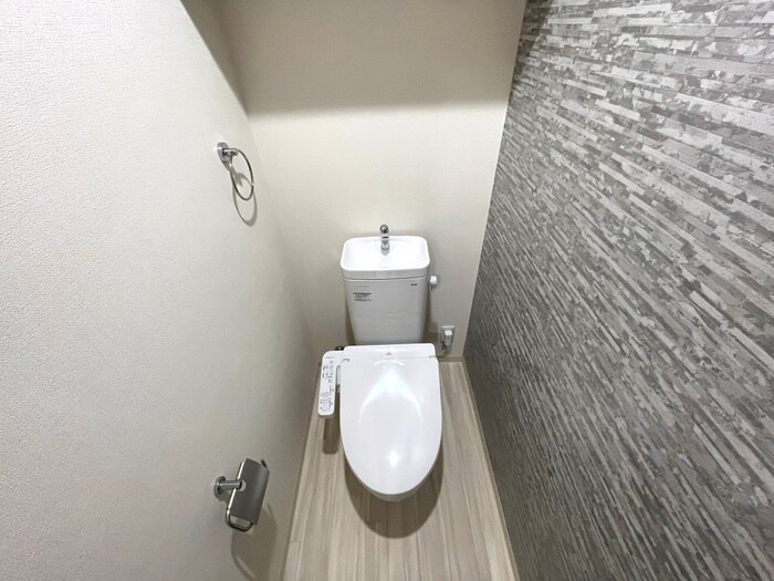 物件内観写真14　(トイレ)