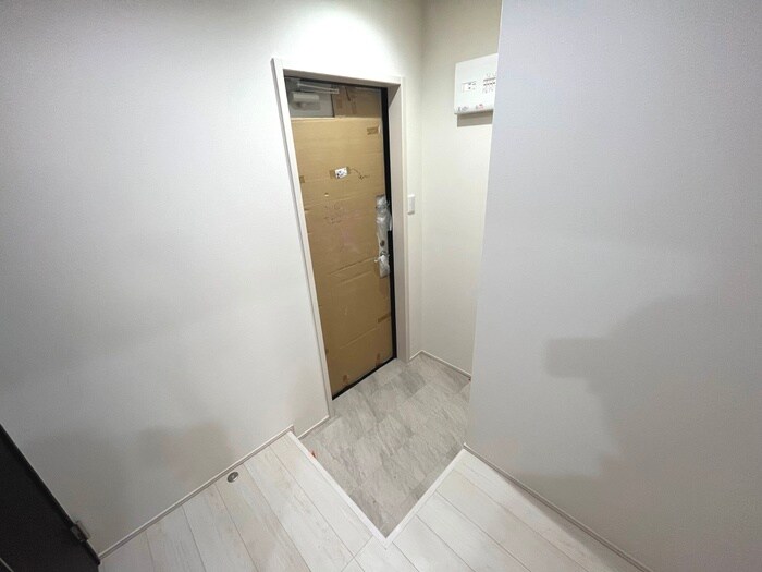 物件内観写真15　(玄関)