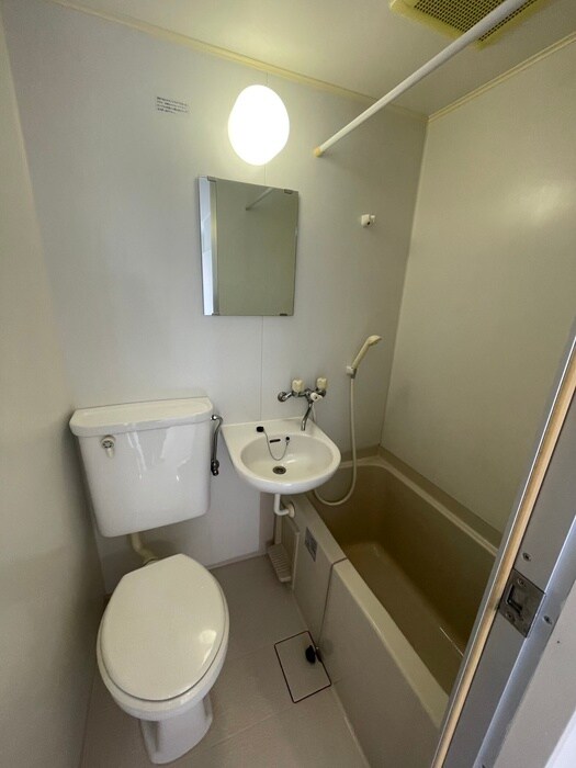 物件内観写真10　(トイレ)