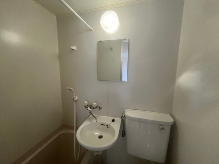 物件内観写真11　(洗面)