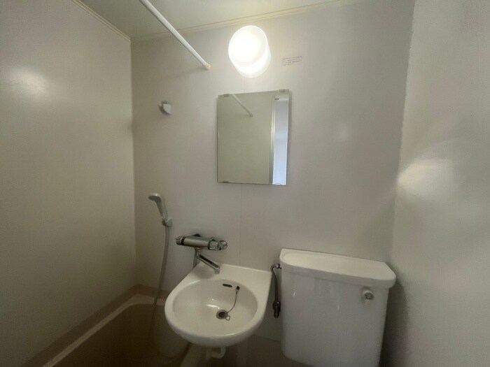 物件内観写真13　(洗面)