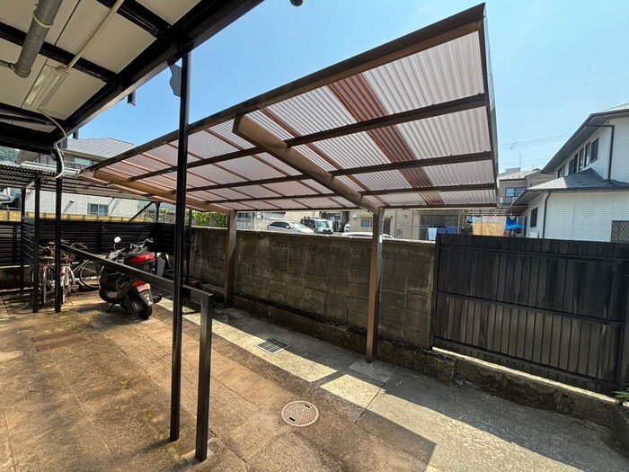 物件外観写真3　(駐輪場)