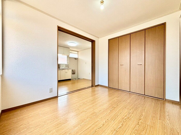 物件内観写真10　(居室)