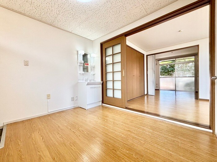 物件内観写真12　(居室)