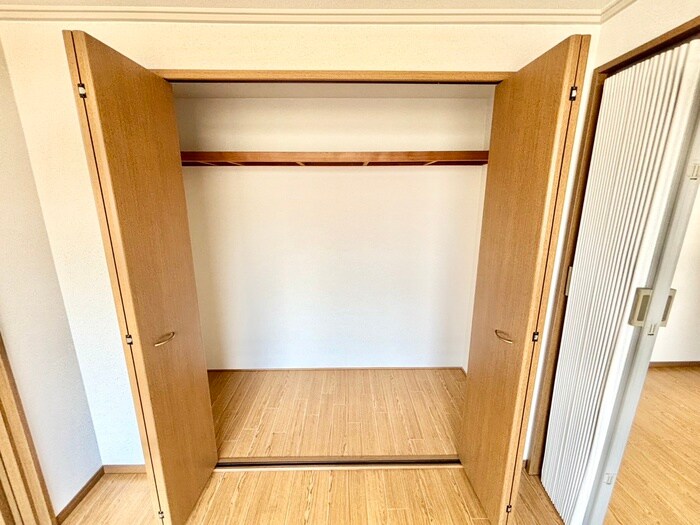 物件内観写真13　(収納)