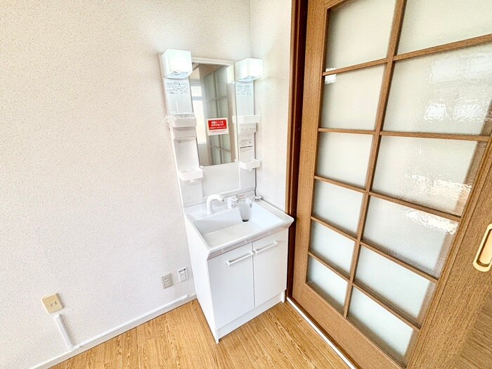 物件内観写真17　(洗面)