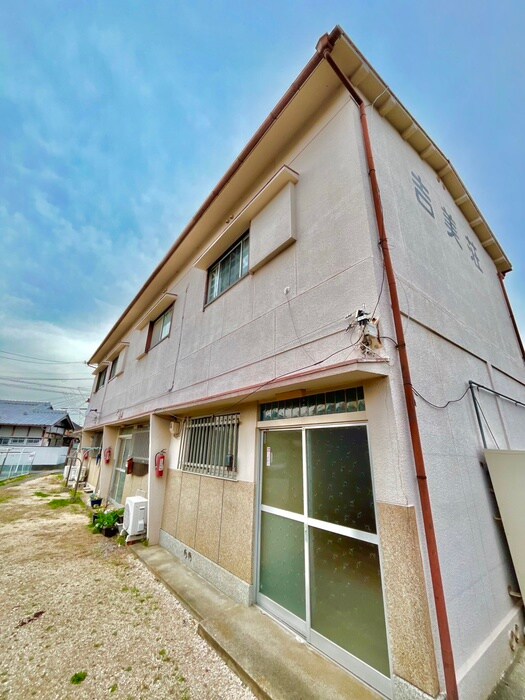 物件外観写真2　(外観写真)