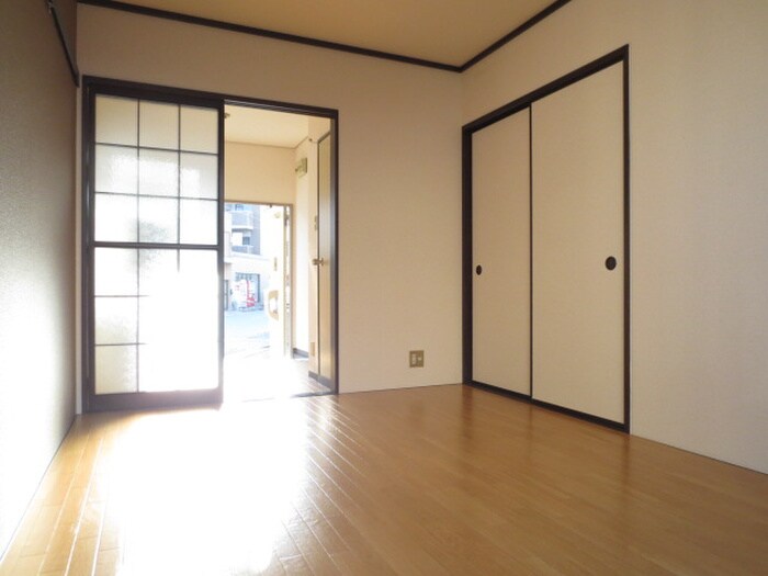 物件内観写真5　(居室)