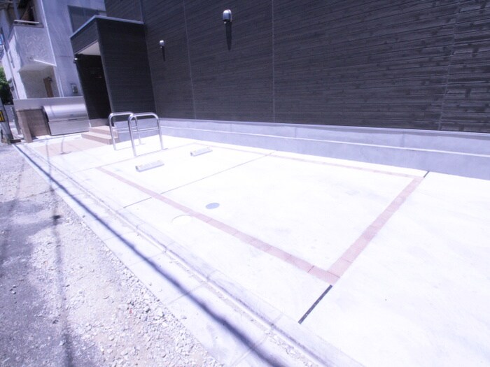 物件外観写真6　(駐車場)