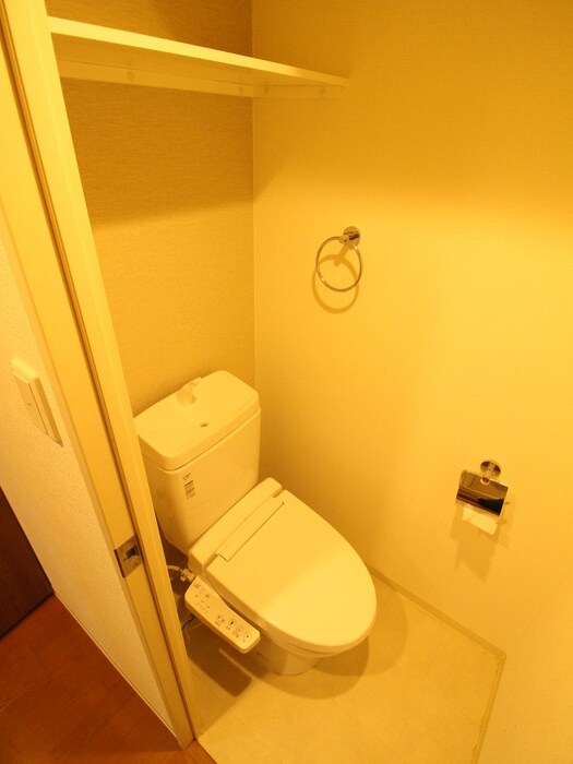 物件内観写真8　(トイレ)