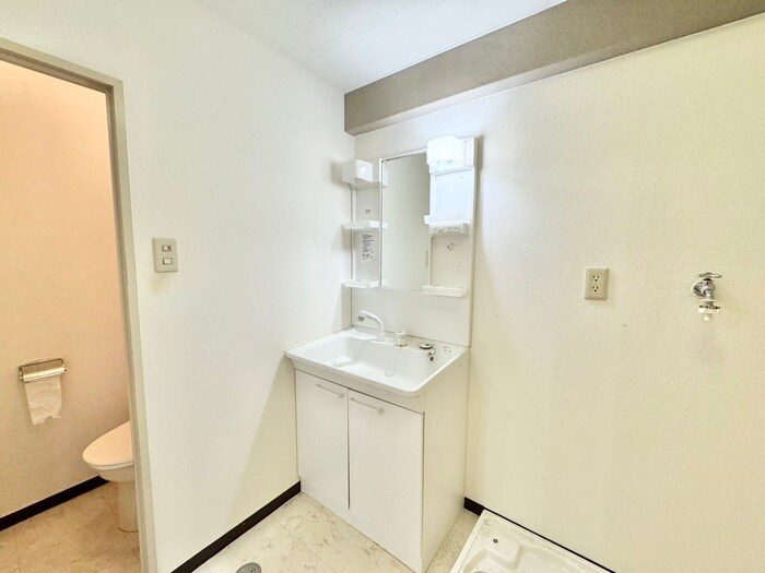 物件内観写真11　(洗面)