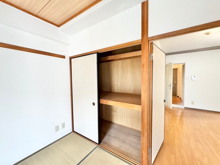 物件内観写真13　(収納)
