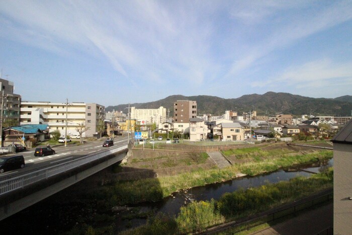 物件内観写真16　(室内からの展望)