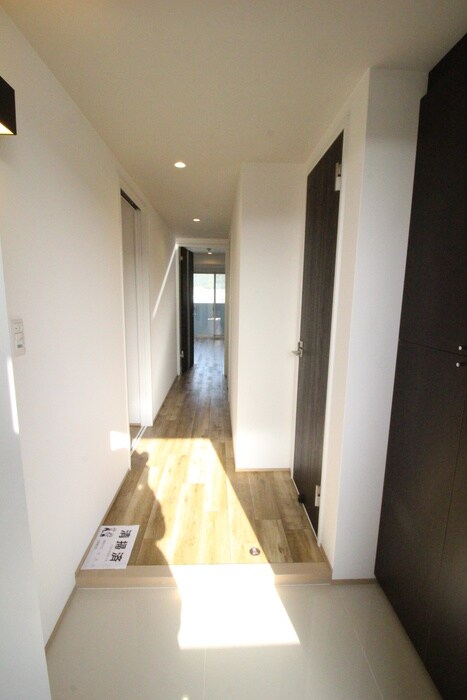 物件内観写真20　(廊下)