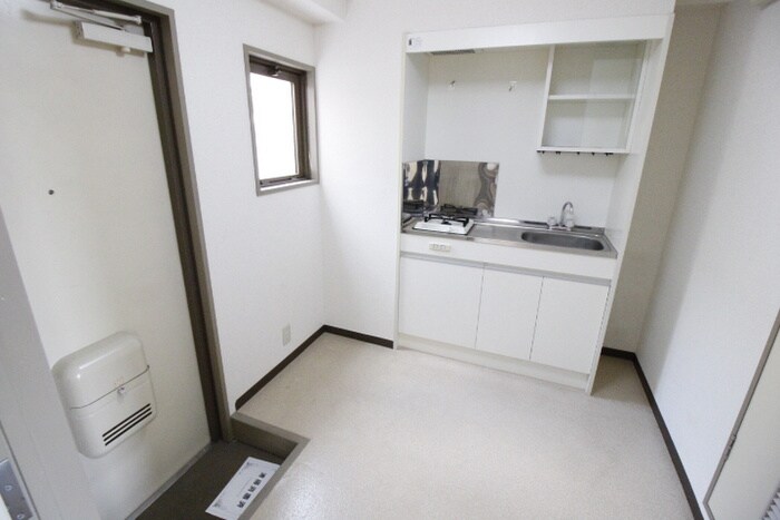 物件内観写真15　(玄関)