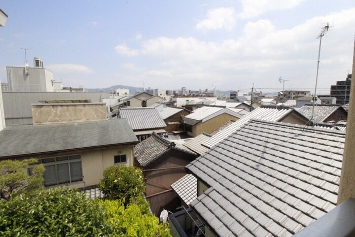 物件内観写真16　(室内からの展望)