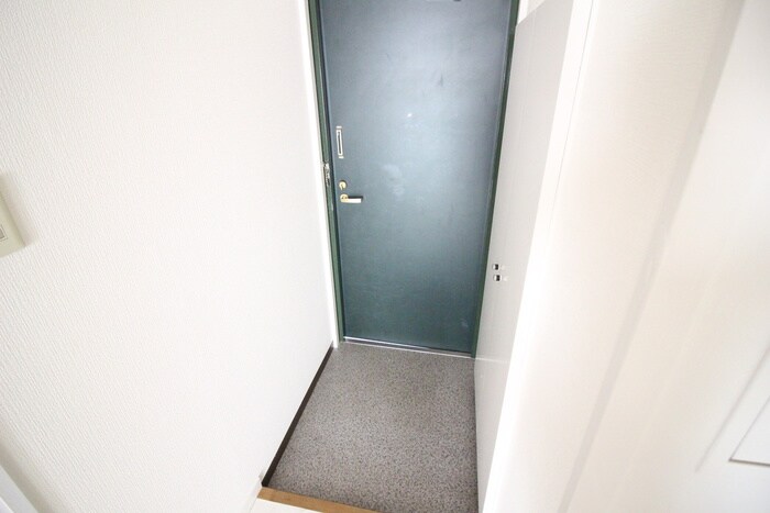物件内観写真14　(玄関)
