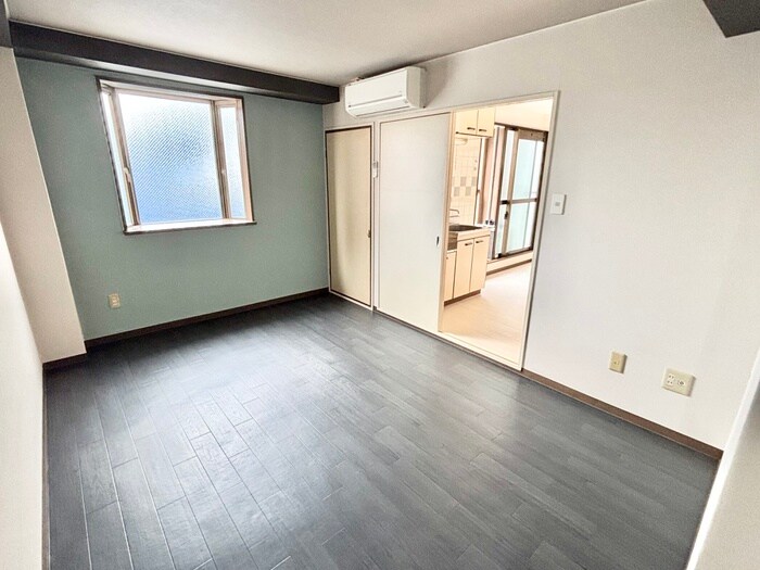 物件内観写真8　(居室)