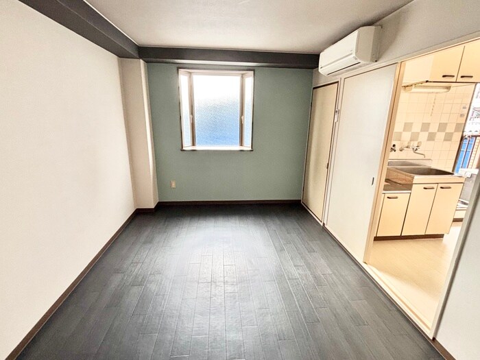 物件内観写真10　(居室)