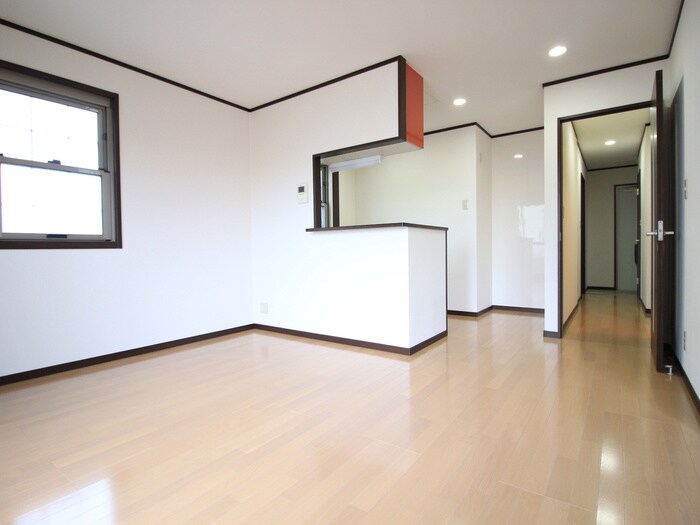 物件内観写真2　(居室)