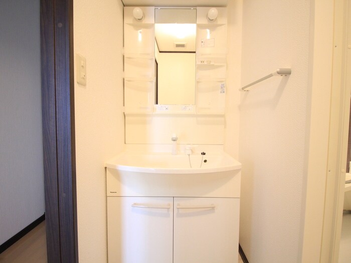 物件内観写真6　(洗面)