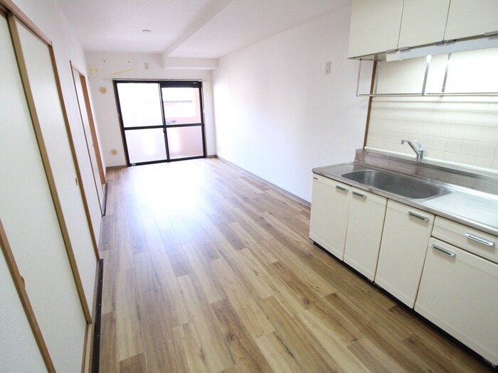 物件内観写真14　(居室)