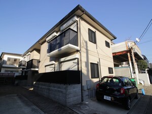 春風ハウズ東棟外観写真