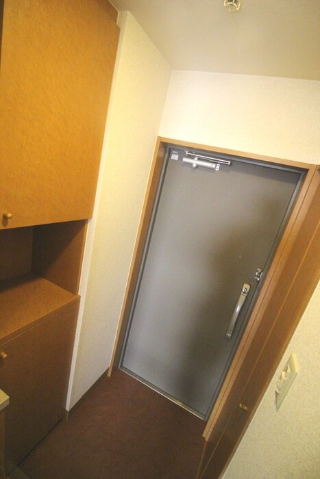 物件内観写真15　(玄関)