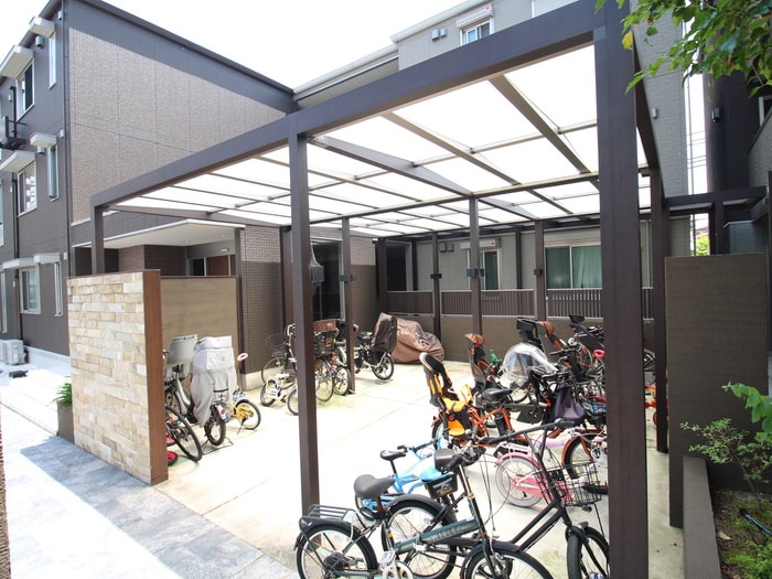 物件外観写真4　(駐輪場)