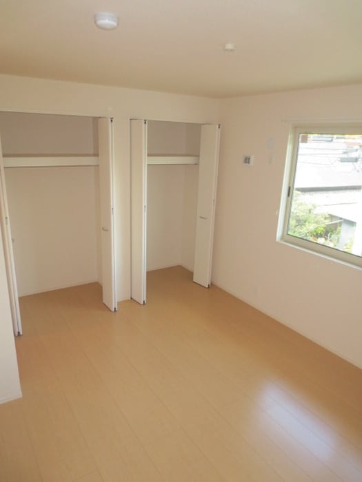 物件内観写真11　(収納)