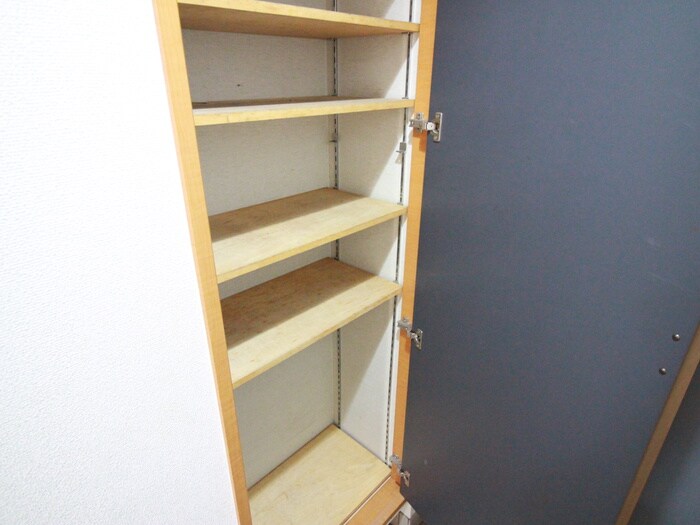 物件内観写真13　(靴箱)