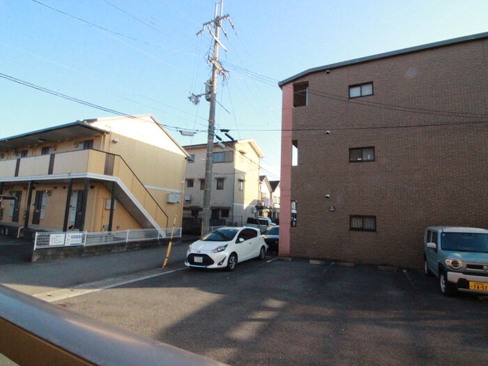 物件内観写真20　(室内からの展望)