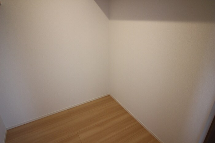 物件内観写真22　(収納)
