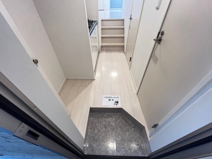 物件内観写真19　(玄関)