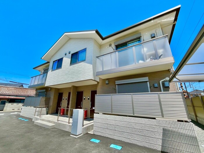 メゾン　グランソレイユの物件外観写真