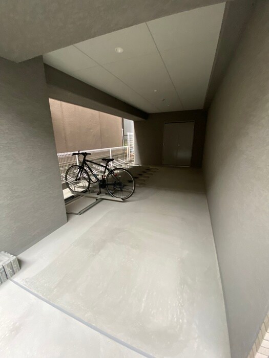 物件外観写真5　(駐車場)