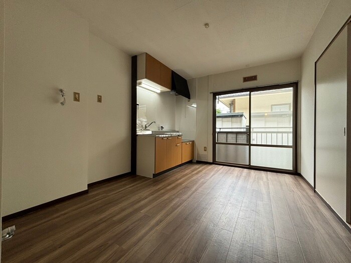 物件内観写真11　(居室)