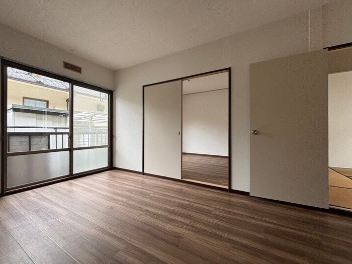 物件内観写真13　(居室)