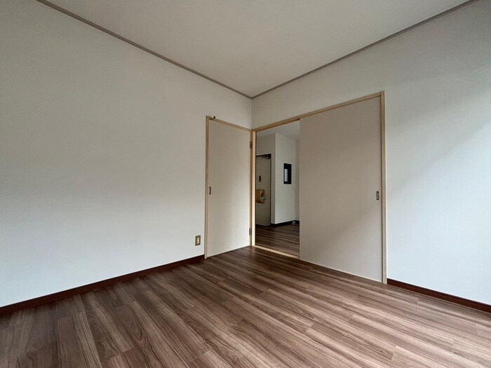物件内観写真15　(居室)