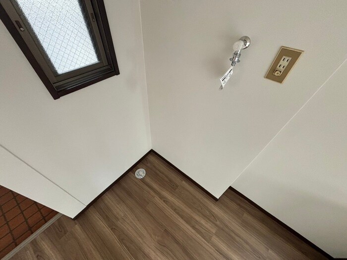 物件内観写真21　(洗濯機置場)