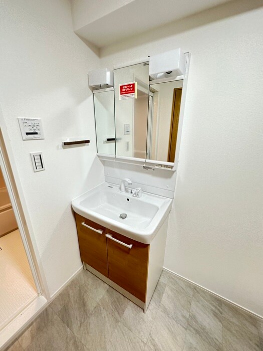 物件内観写真10　(洗面)