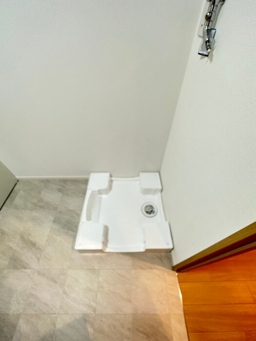 物件内観写真19　(洗濯機置場)