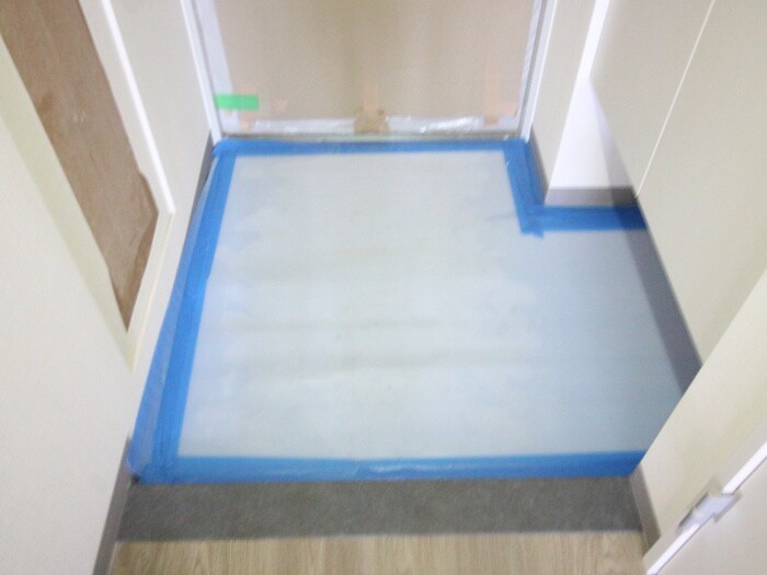 物件内観写真17　(玄関)