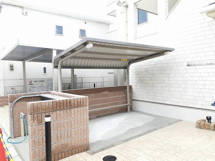 物件外観写真3　(駐輪場)