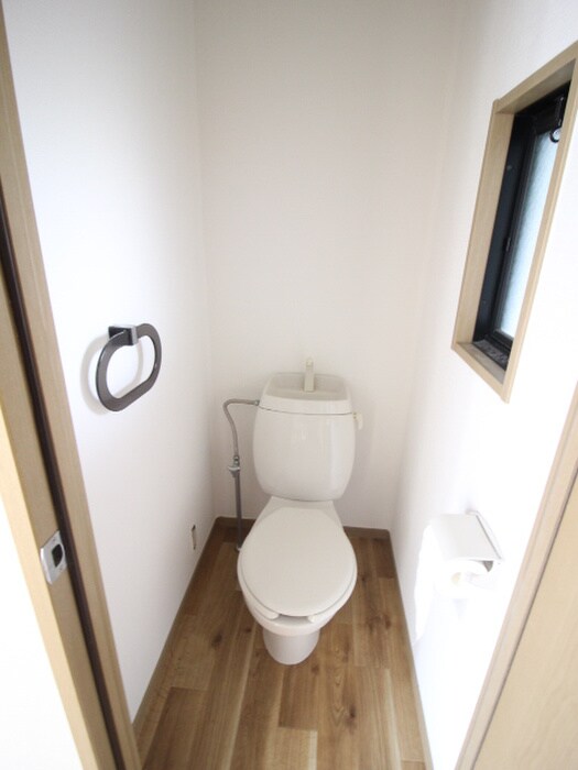 物件内観写真12　(トイレ)