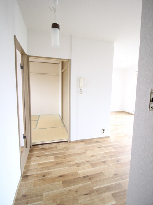 物件内観写真19　(廊下)