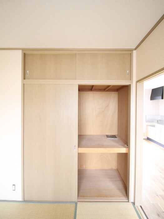 物件内観写真22　(収納)