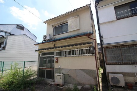 大東市御供田1丁目貸家外観写真