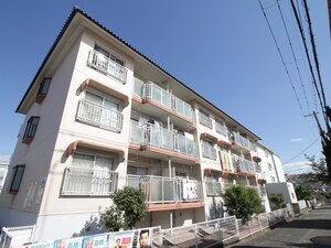 荒木マンション外観写真